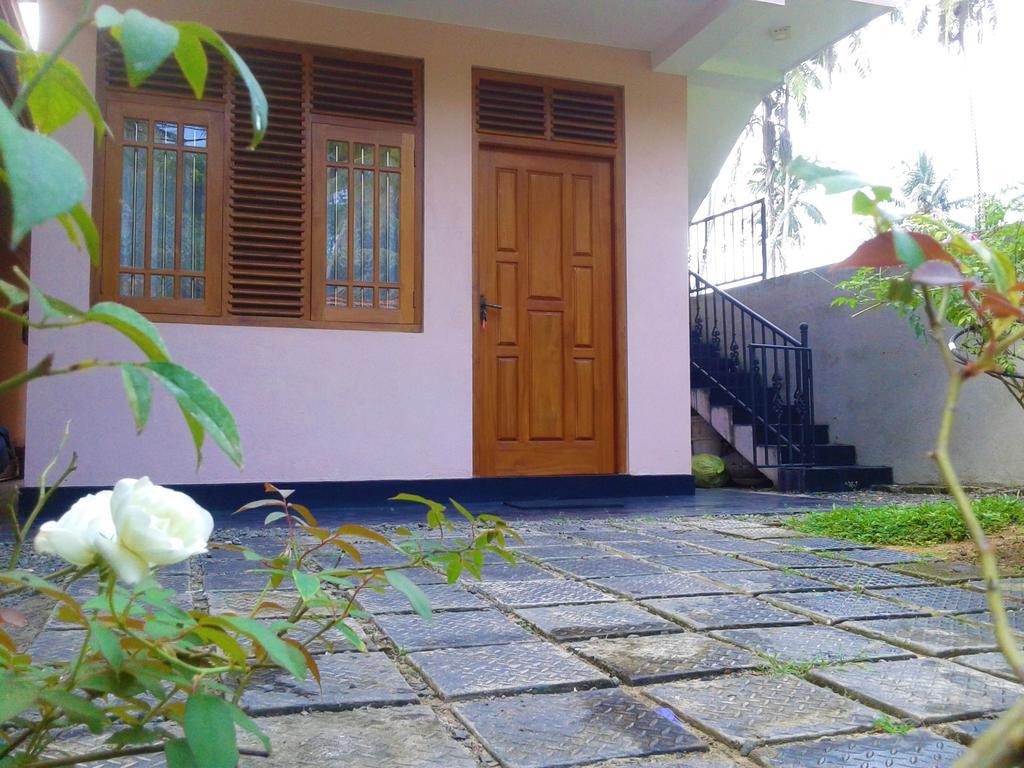 Hansa Villa Hikkaduwa Exterior photo